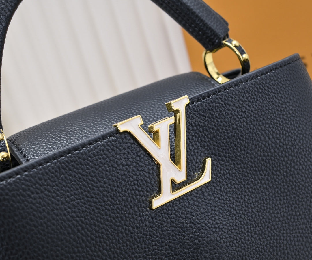 Bolsa Louis Vuitton Capucine