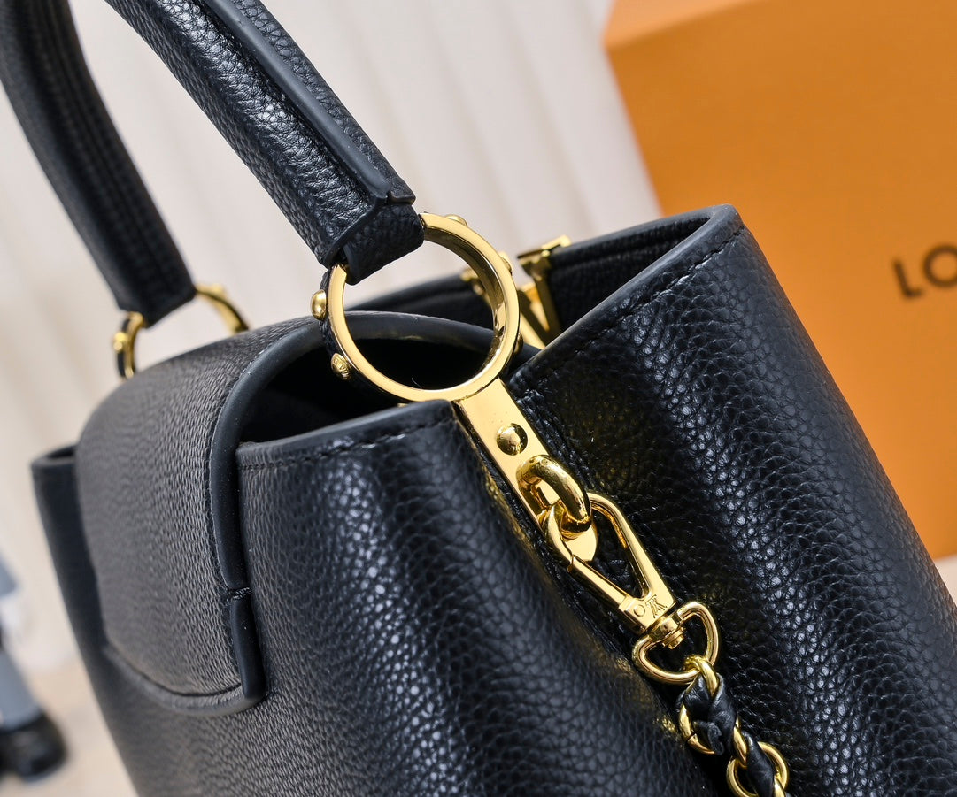 Bolsa Louis Vuitton Capucine