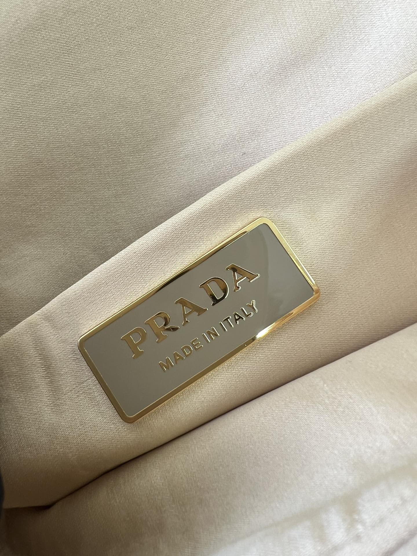 Bolsa Prada Cristal