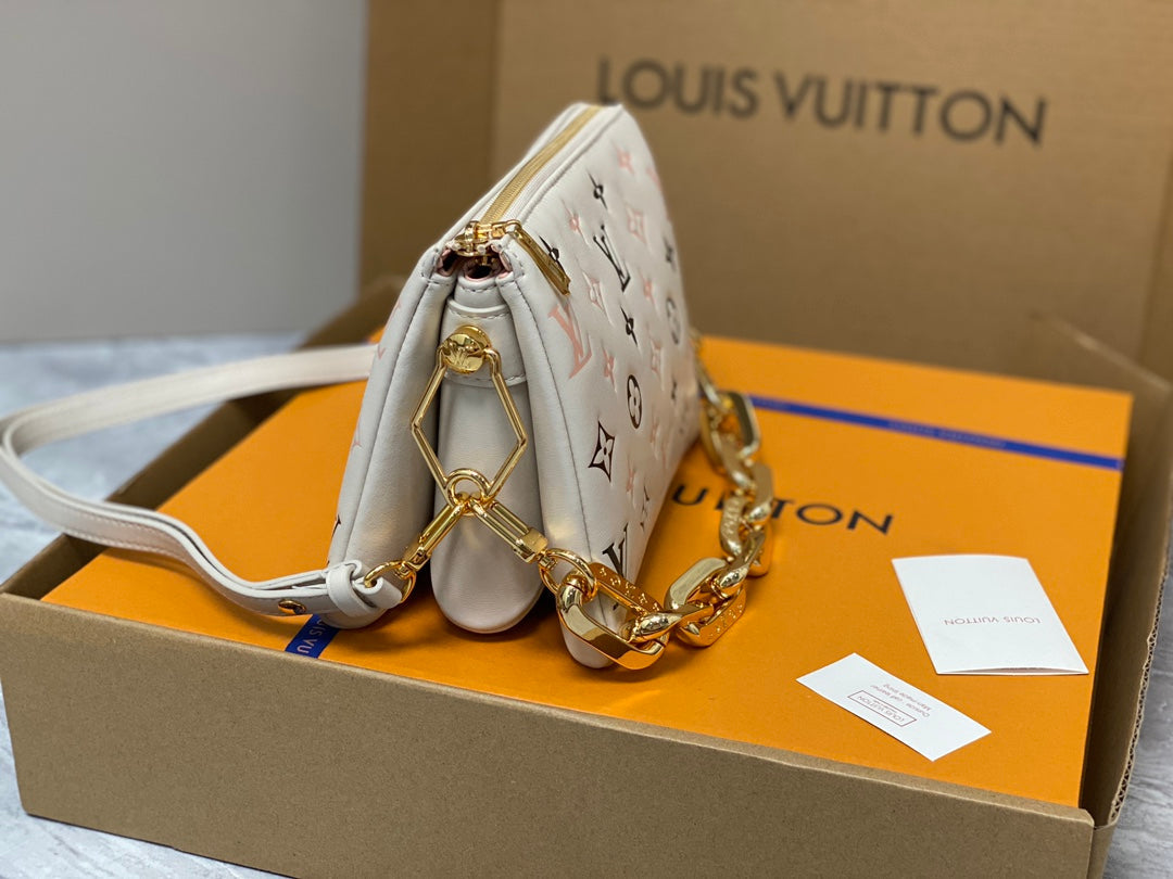Bolsa Louis Vuitton Coussin