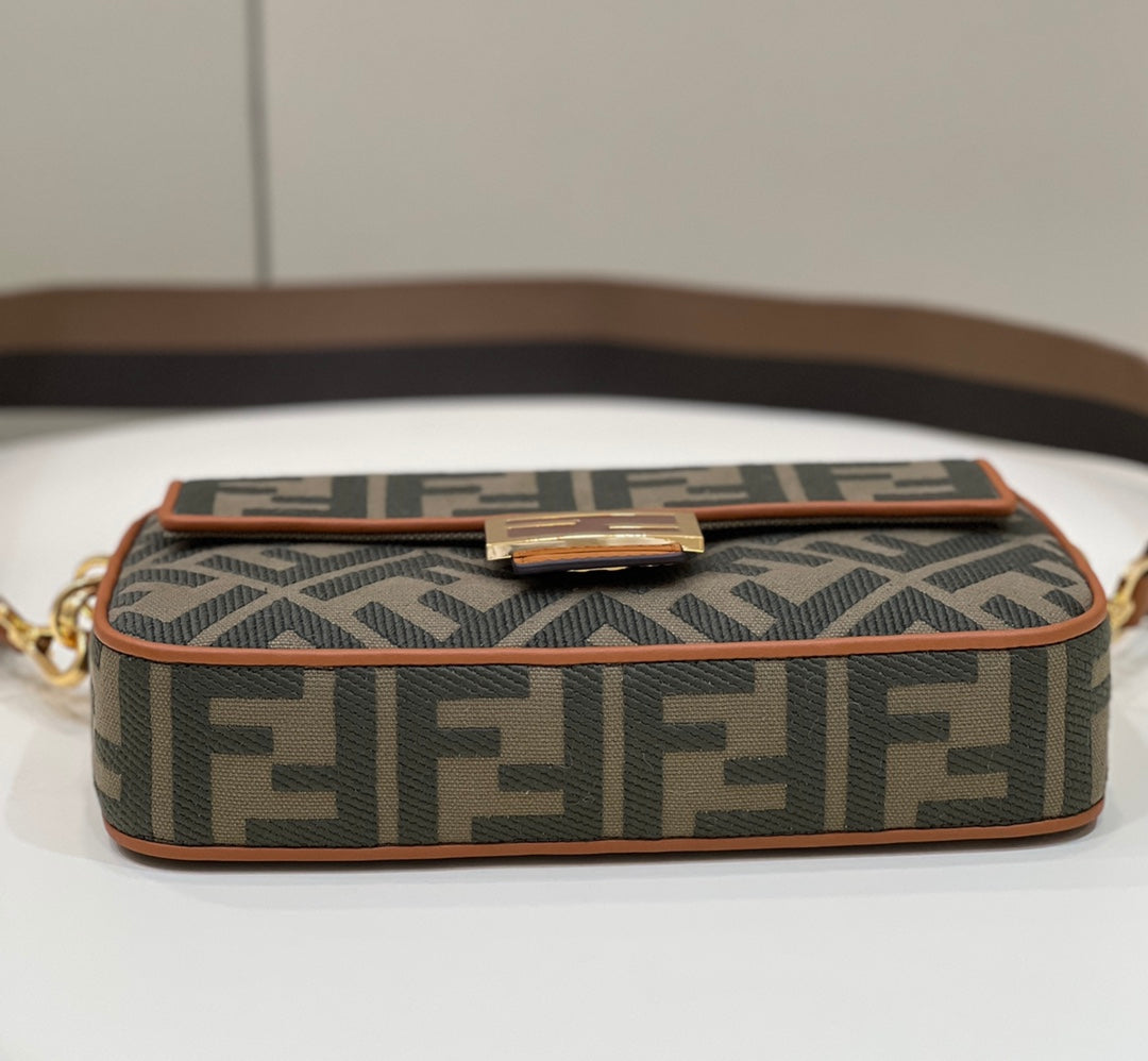 Bolsa Fendi Baguete