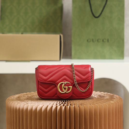 Bolsa Gucci Marmont Super Mini