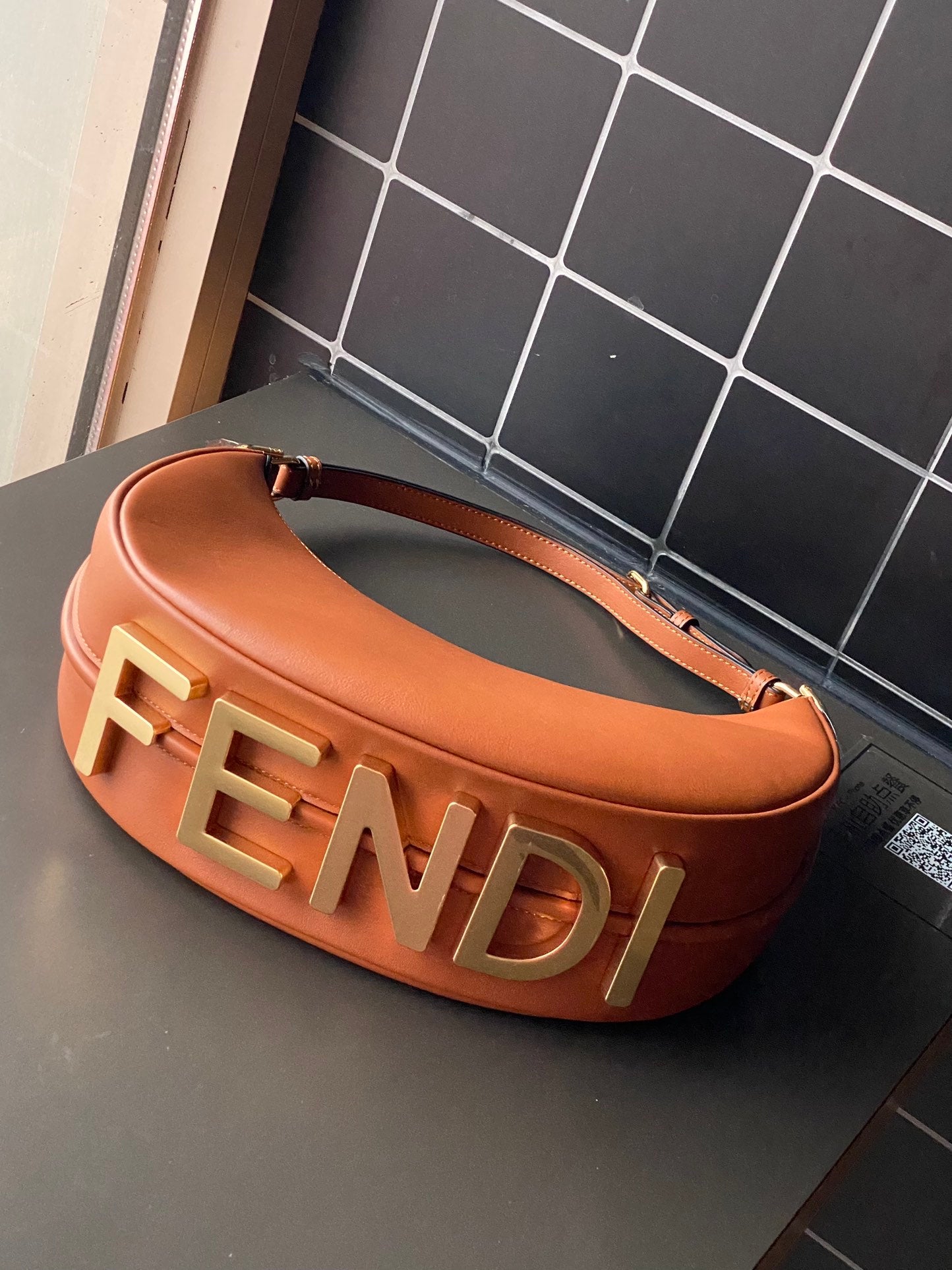 Bolsa Fendi FENDIGRAPHY