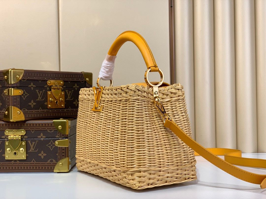 Bolsa Louis Vuitton Capucine