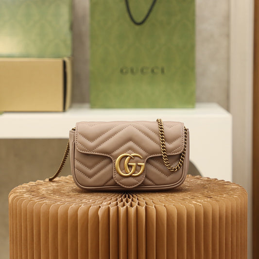 Bolsa Gucci Marmont Super Mini