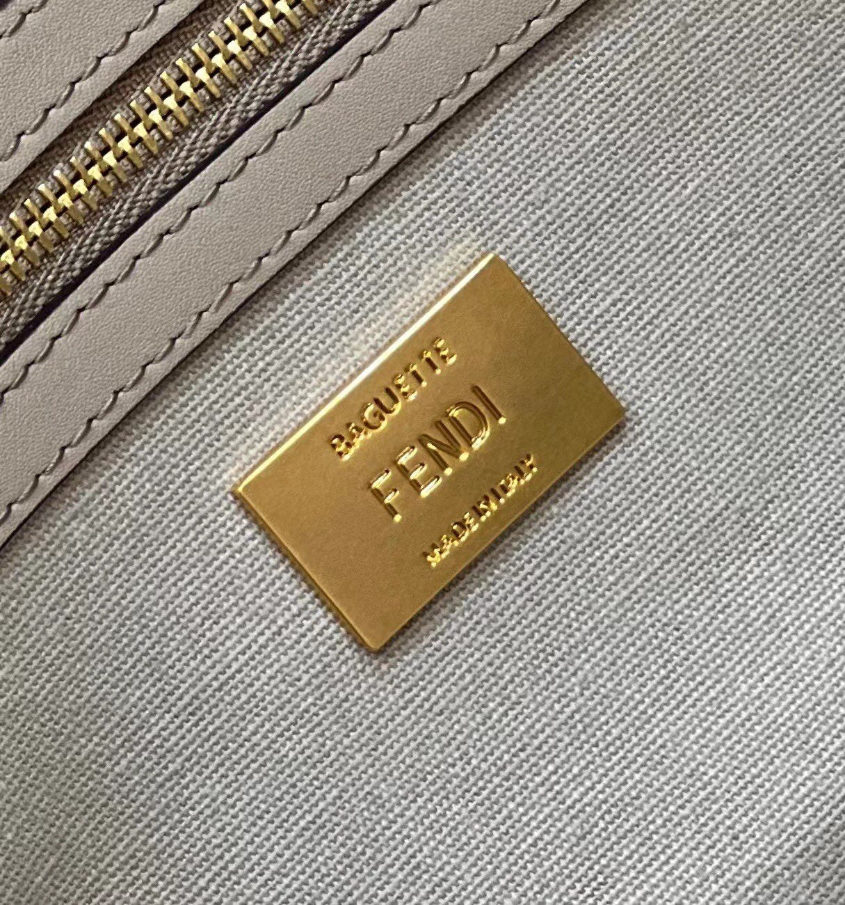 Bolsa Fendi Baguete