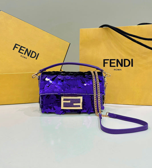 Bolsa Fendi Baguete Paetê