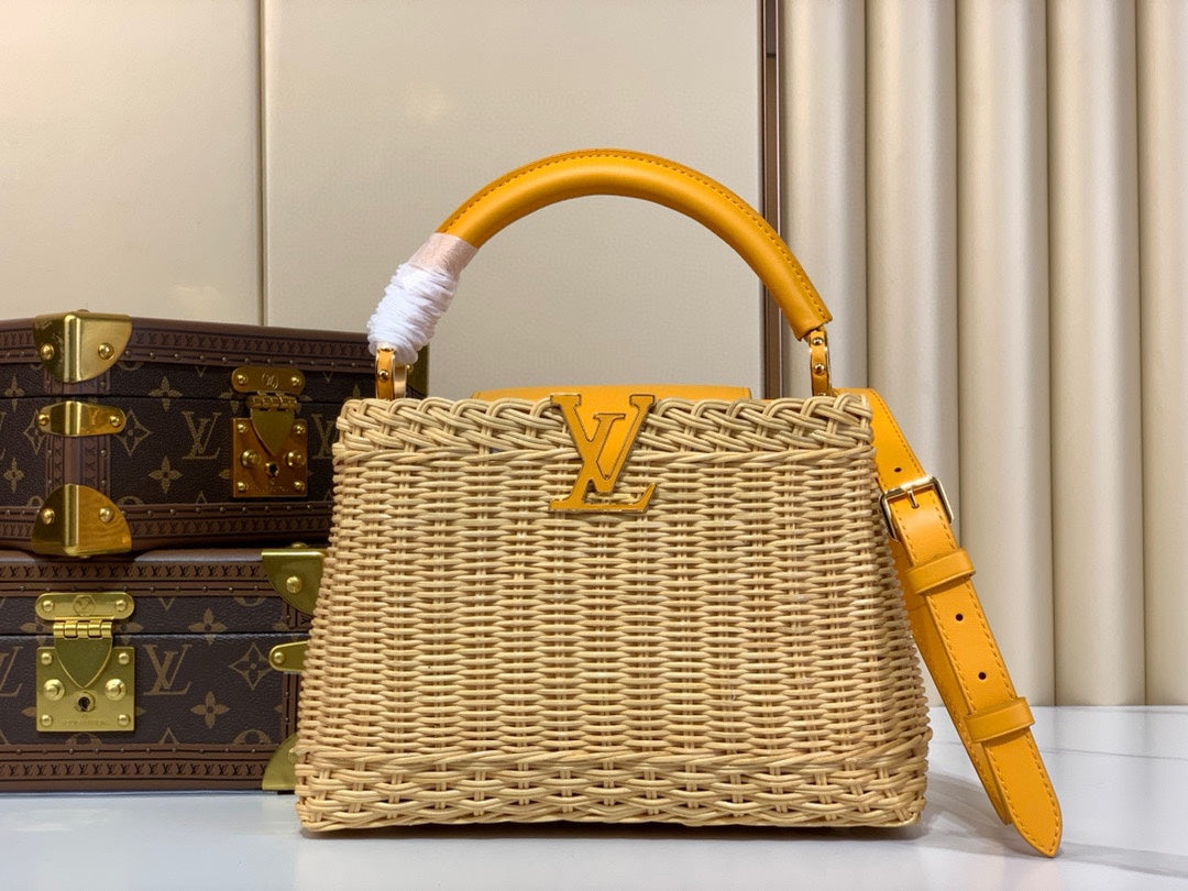 Bolsa Louis Vuitton Capucine