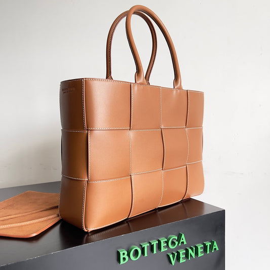 Bolsa Bottega Veneta Arco Intrecciato