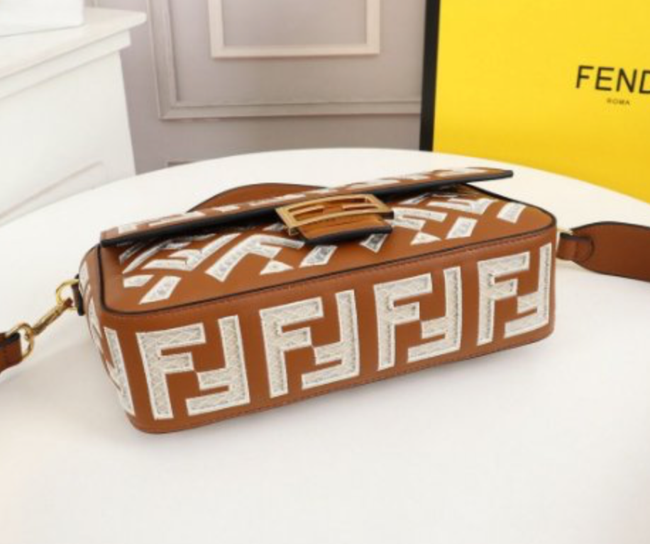 Bolsa Fendi Baguete Marrom