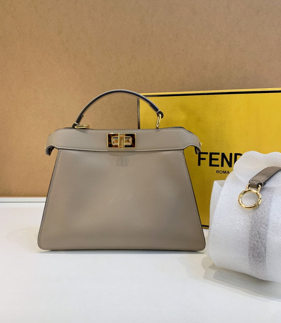 Bolsa Fendi Peekaboo