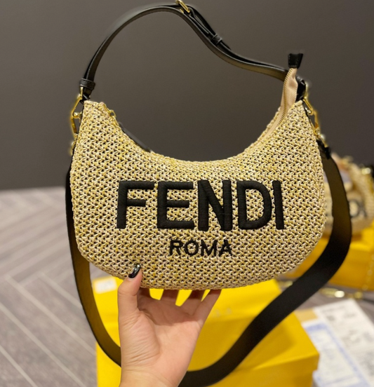 Bolsa Fendi Palha