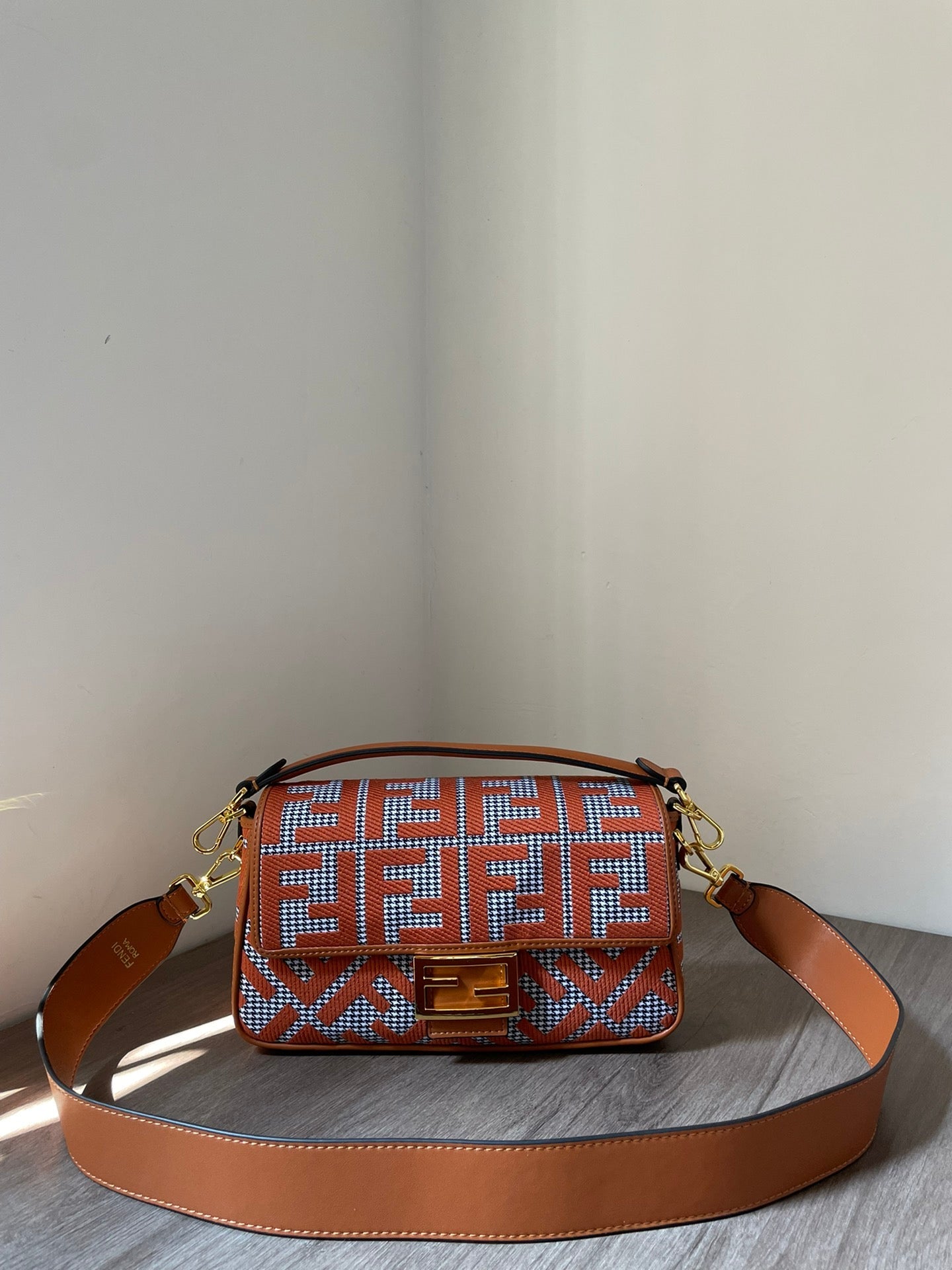 Bolsa Fendi Baguete 