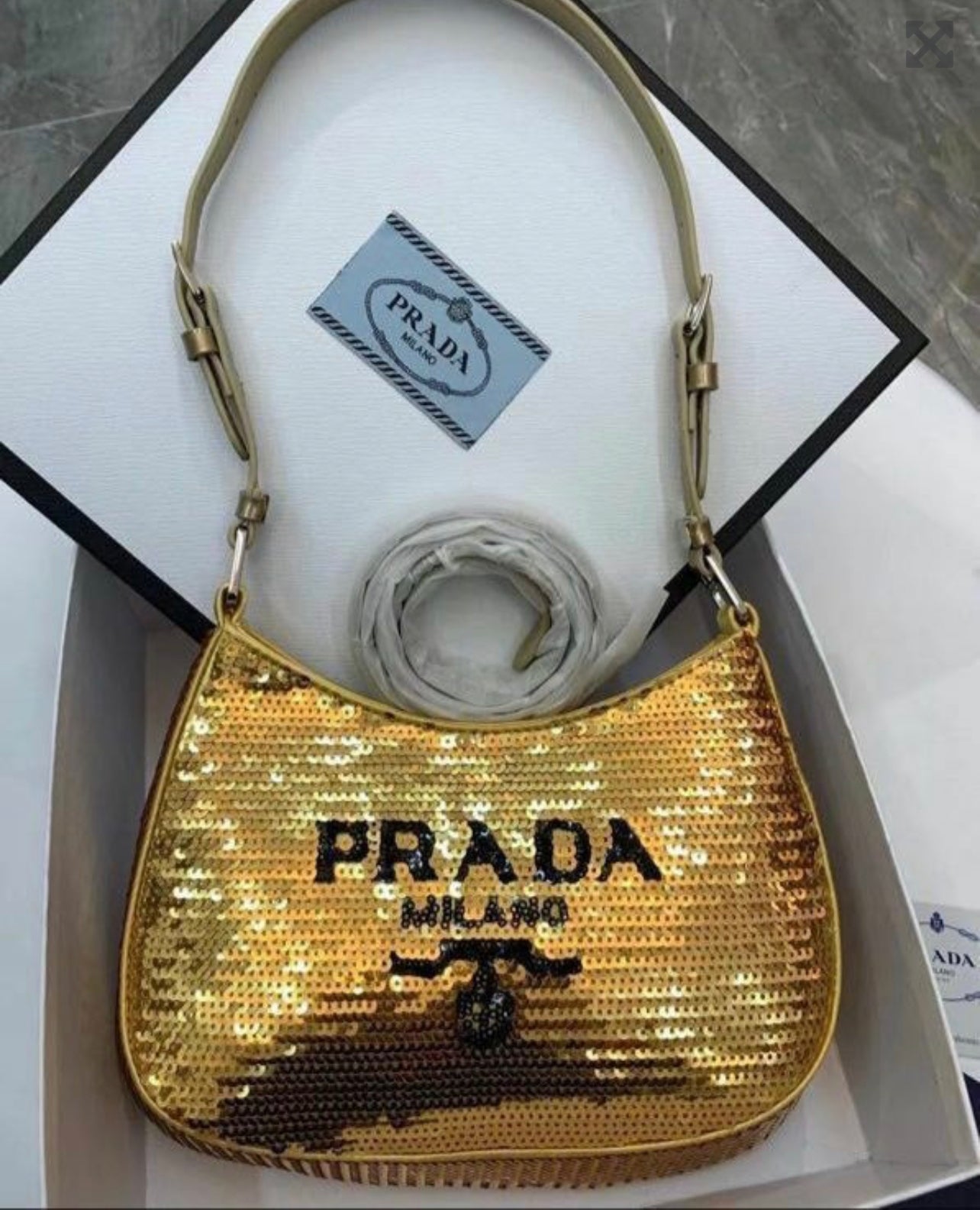 Bolsa Prada Cleo Paetês