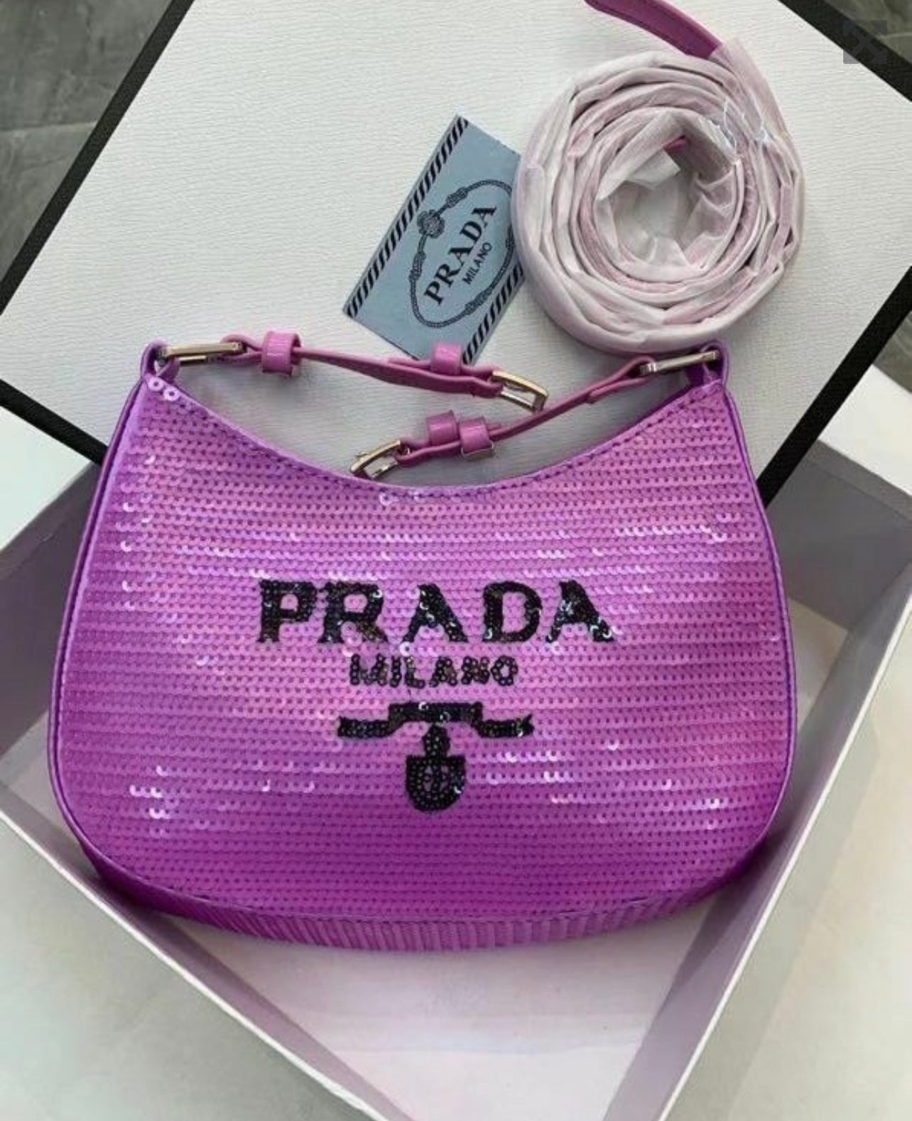 Bolsa Prada Cleo Paetês