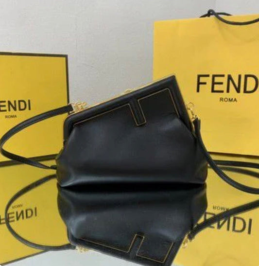 Bolsa Fendi First