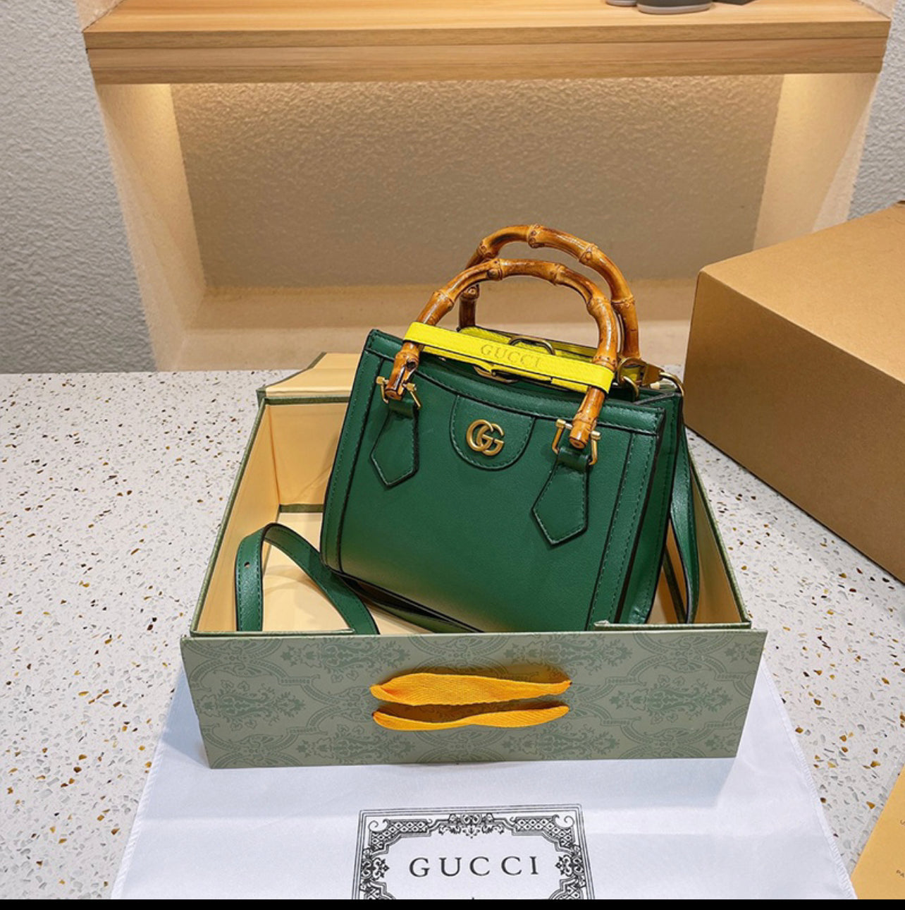 Bolsa Gucci Diana Tote Bag