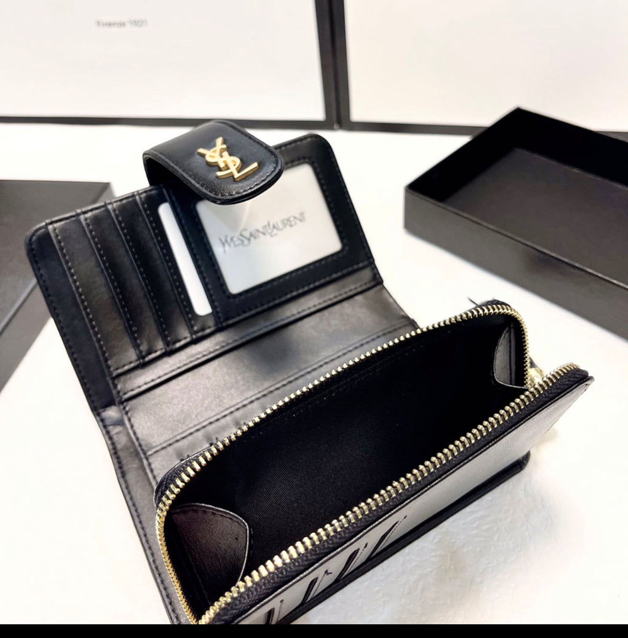 Carteira YSL Fecho Frontal