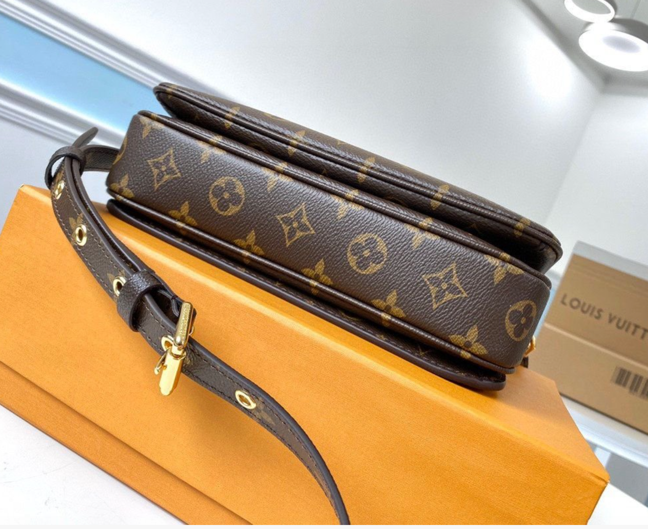 Bolsa Louis Vuitton Pochete Metis